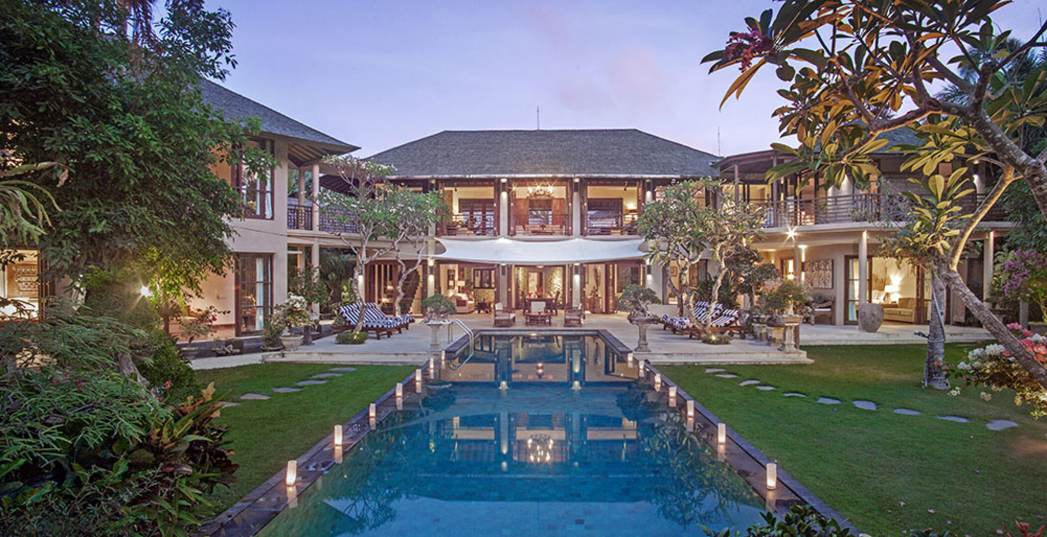 Chic Retreat: 5 BR Villa in Bali,2253