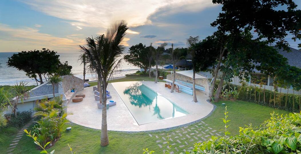 Your Family will love the Exclusive Balinese Service at Your Private Villa in Nusa Lembongan, Bali Villa 2126