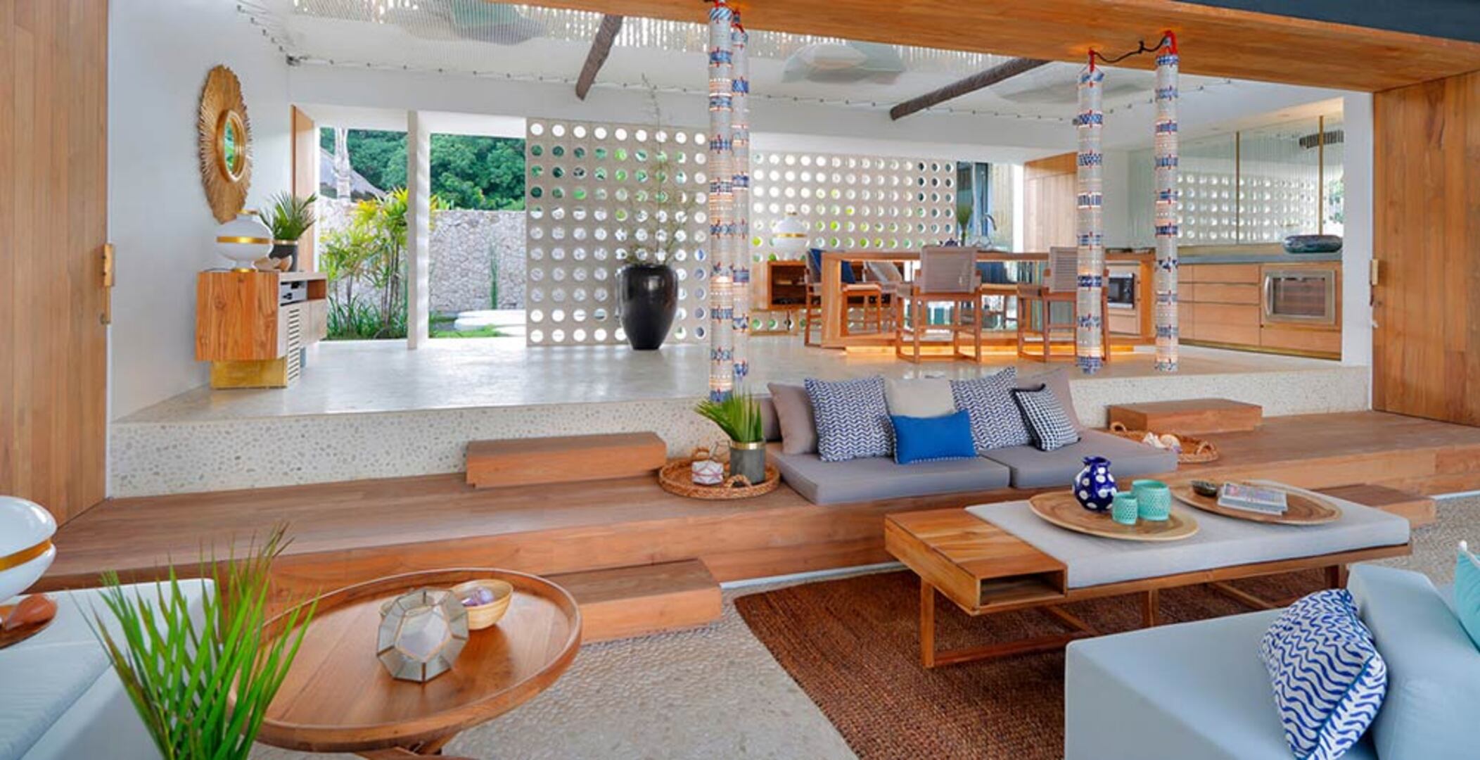Your Family will love the Exclusive Balinese Service at Your Private Villa in Nusa Lembongan, Bali Villa 2126