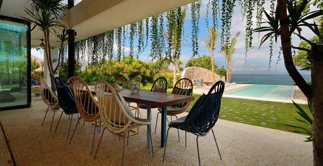 Your Family will love the Exclusive Balinese Service at Your Private Villa in Nusa Lembongan, Bali Villa 2126