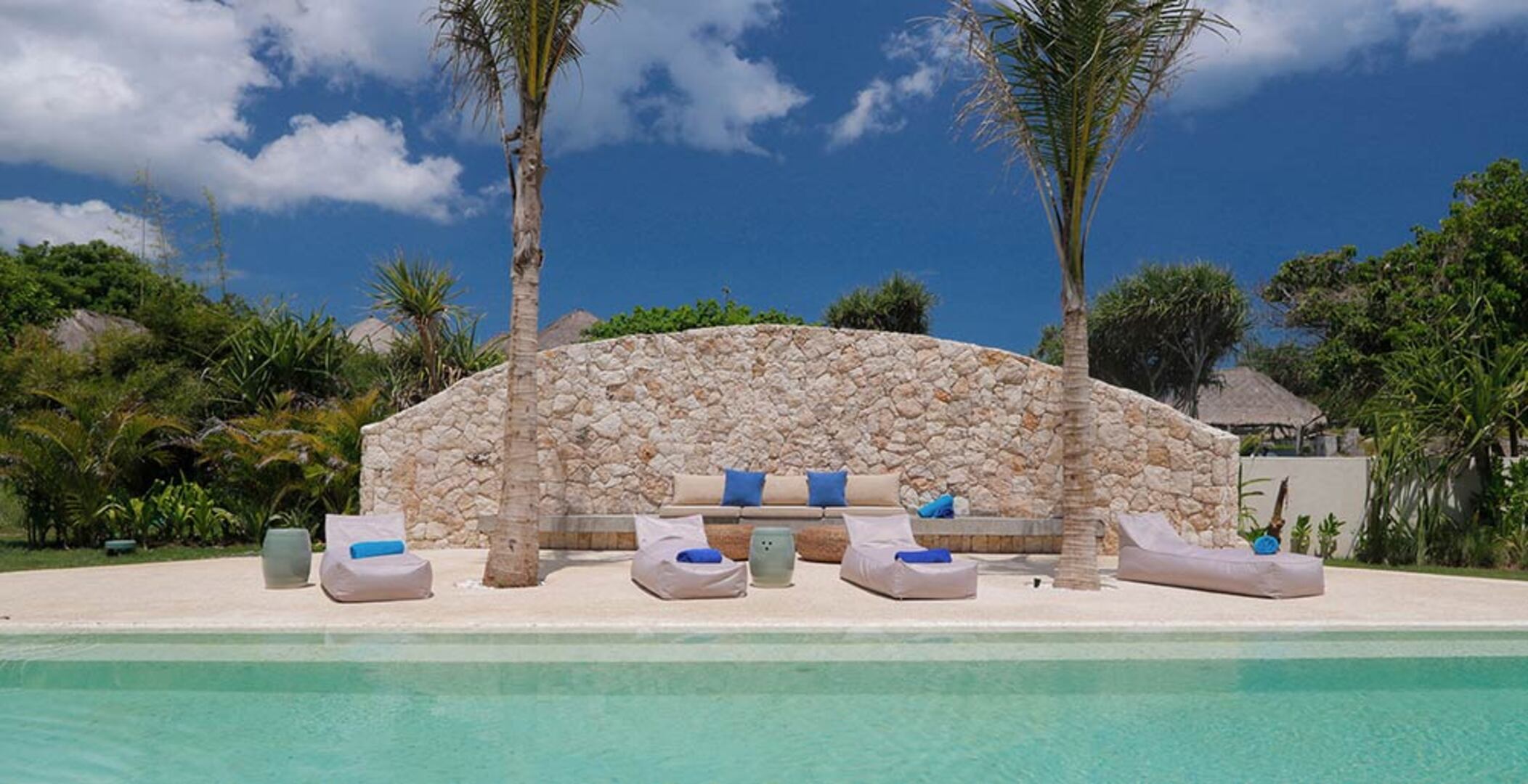 Your Family will love the Exclusive Balinese Service at Your Private Villa in Nusa Lembongan, Bali Villa 2126