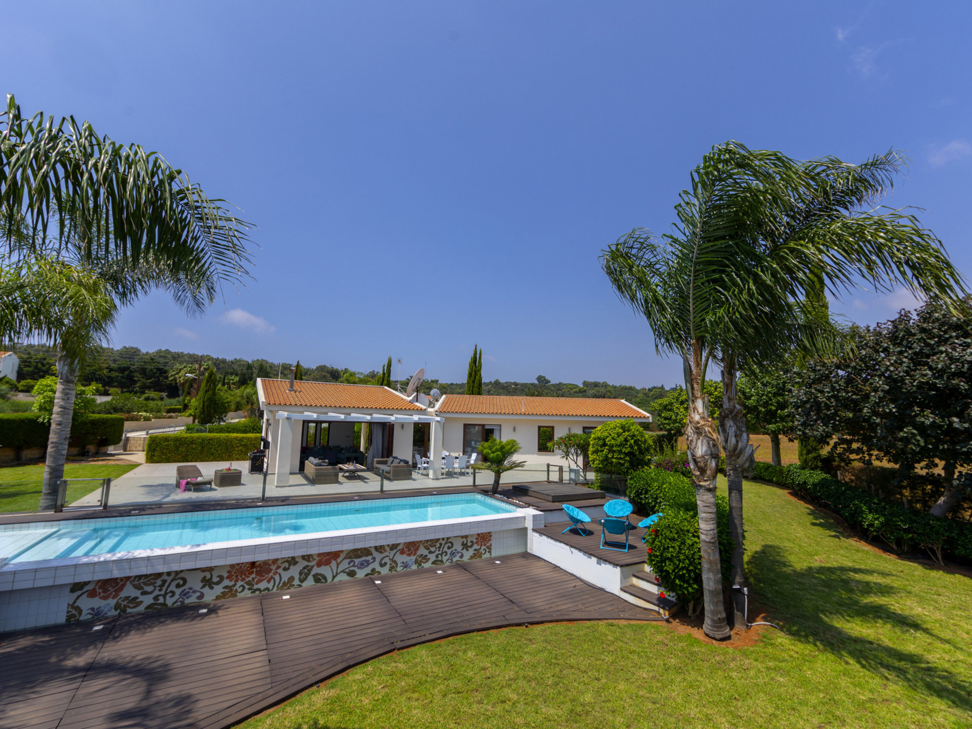 Luxury Awaits by the Sea – Protaras Villa 1569
