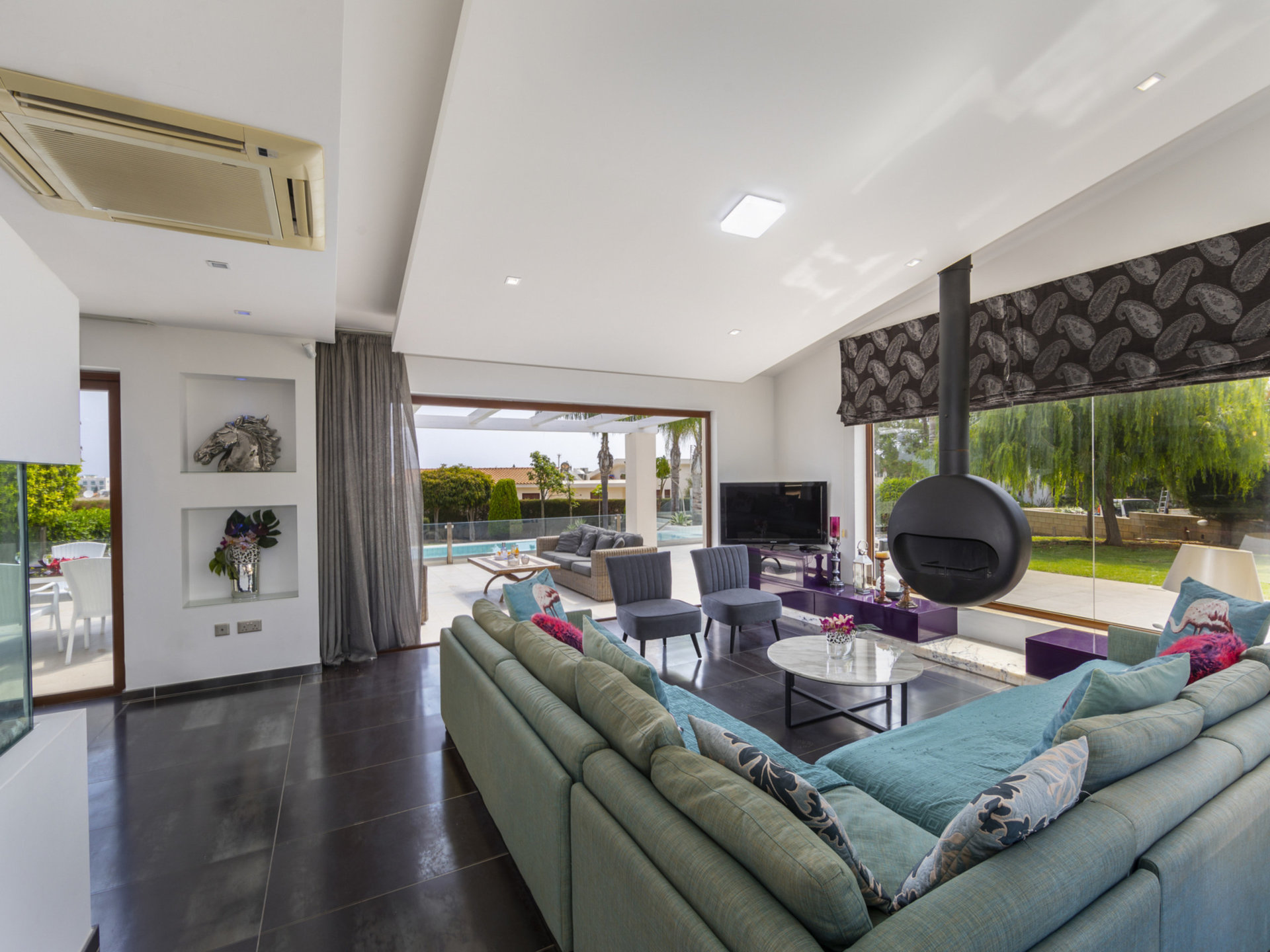 Luxury Awaits by the Sea – Protaras Villa 1569