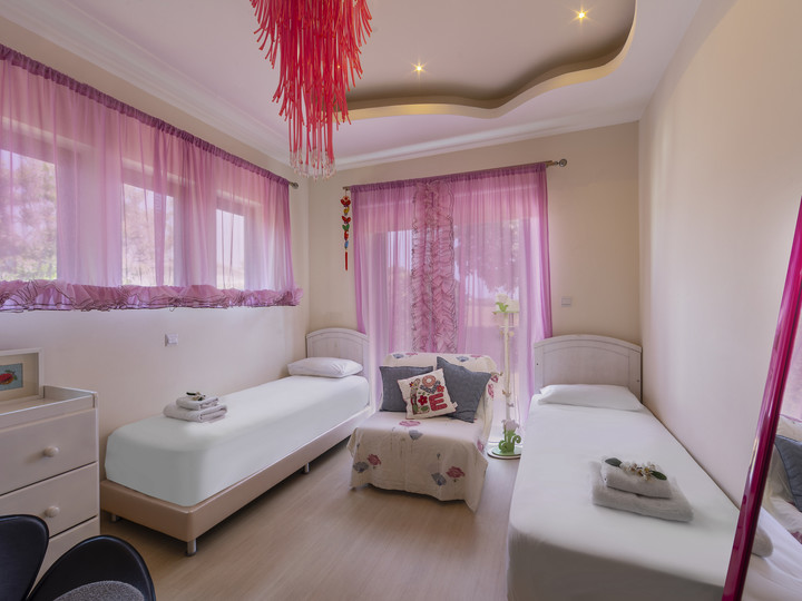 Luxury Awaits by the Sea – Protaras Villa 1569