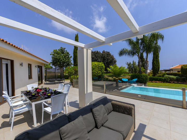 Luxury Awaits by the Sea – Protaras Villa 1569