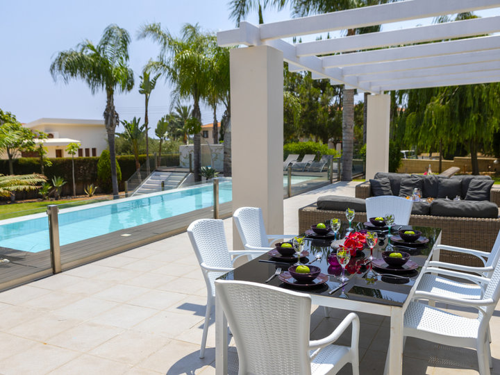 Luxury Awaits by the Sea – Protaras Villa 1569