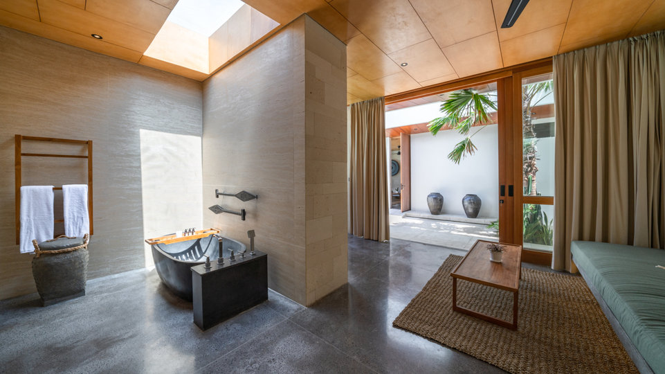 The Ultimate 5 Star Holiday Villa in Kabupaten Badung with Private Pool and Fully Staffed, Bali Villa 2098