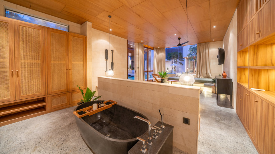 The Ultimate 5 Star Holiday Villa in Kabupaten Badung with Private Pool and Fully Staffed, Bali Villa 2098