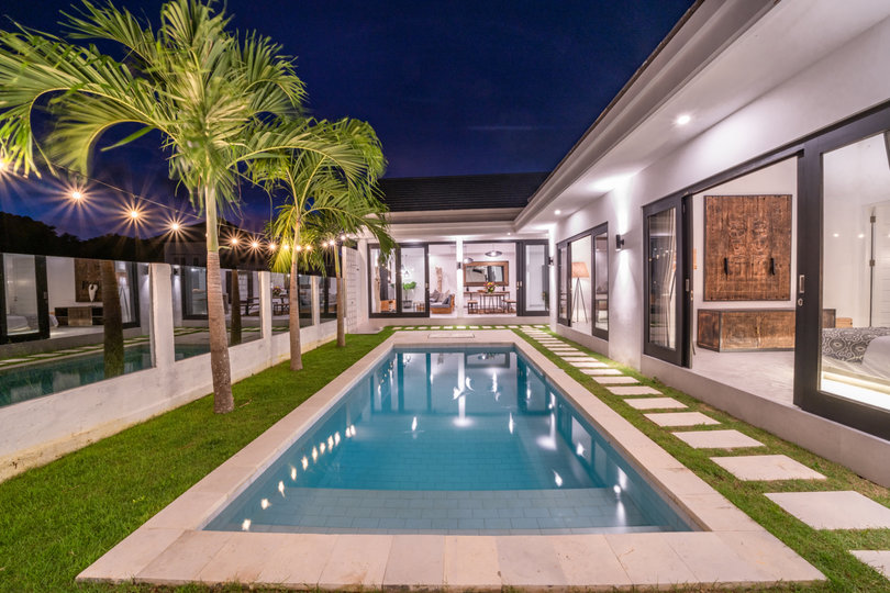 The Ultimate 5 Star Holiday Villa in Kabupaten Badung with Private Pool and Fully Staffed, Bali Villa 2107