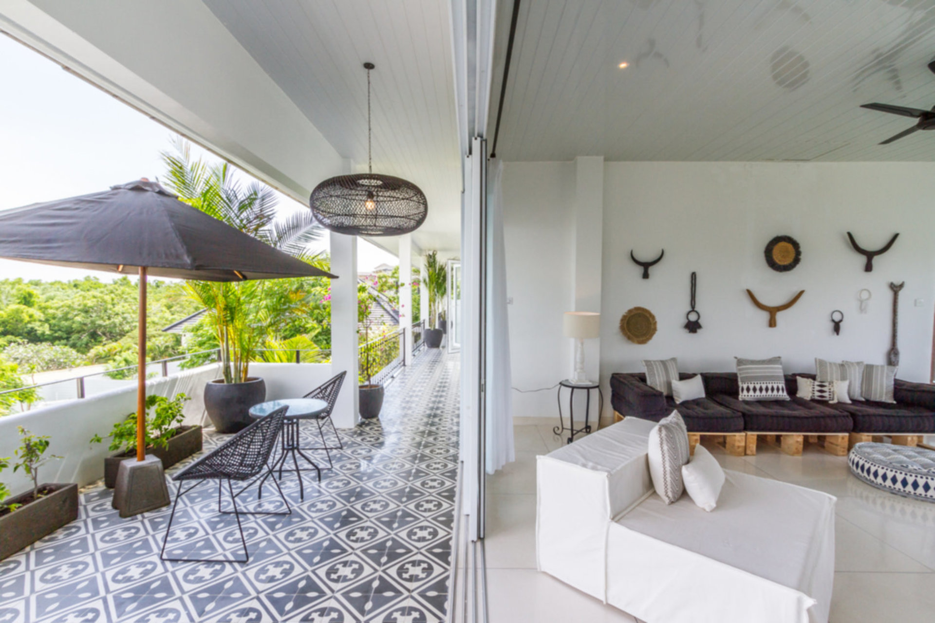 Imagine Your Family Renting a Luxury 5 Bedroom Holiday Villa with Stunning Ocean Views, Bali Villa 2114