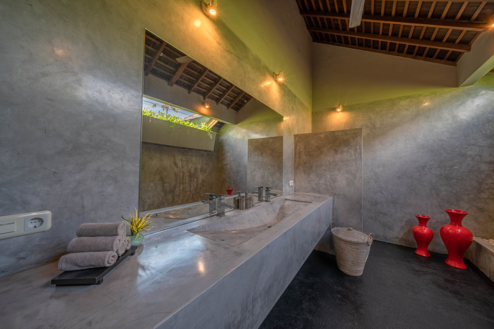 Luxury 4-Bedroom Getaway Near Double Six Beach, Bali Villa 2116