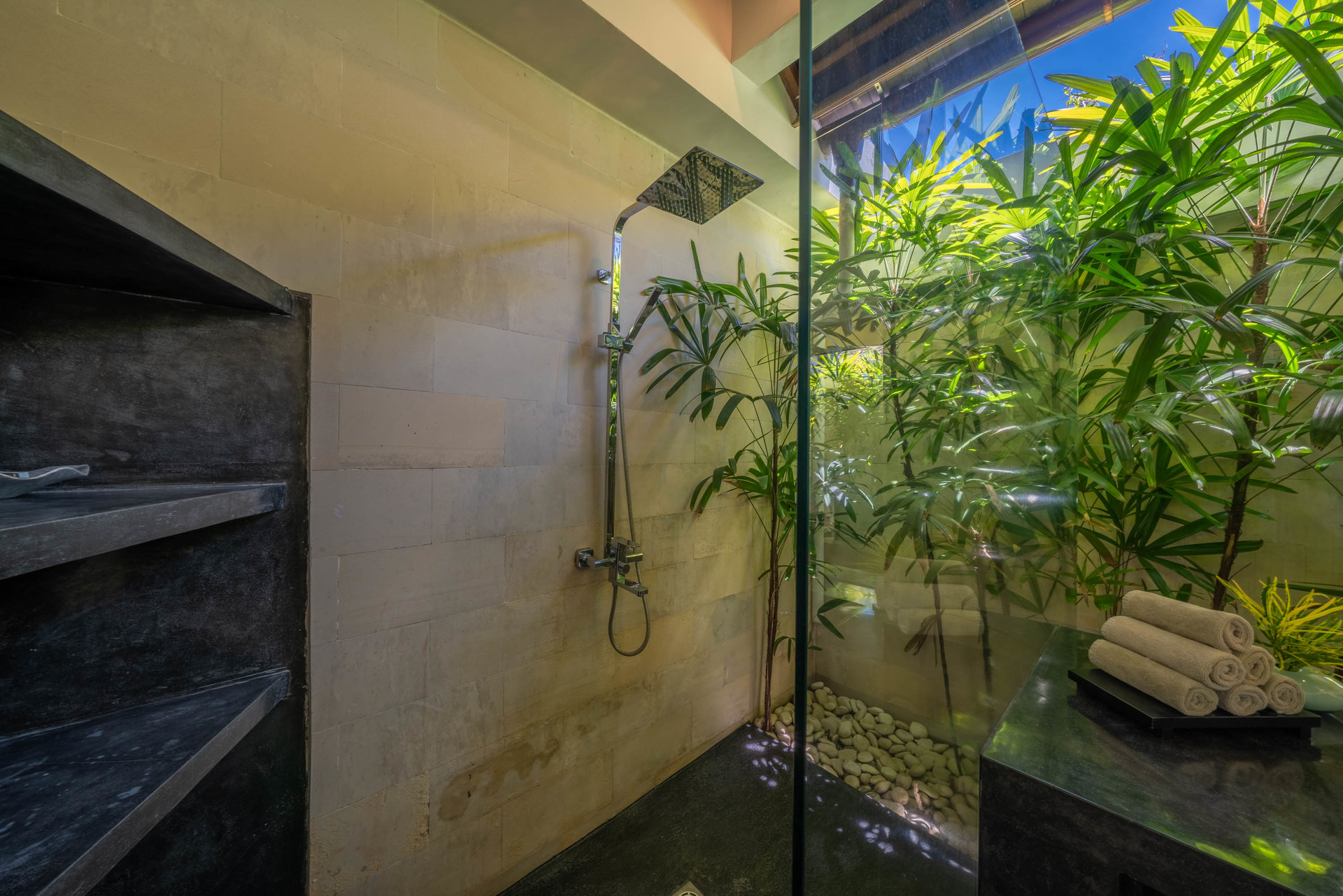 Luxury 4-Bedroom Getaway Near Double Six Beach, Bali Villa 2116
