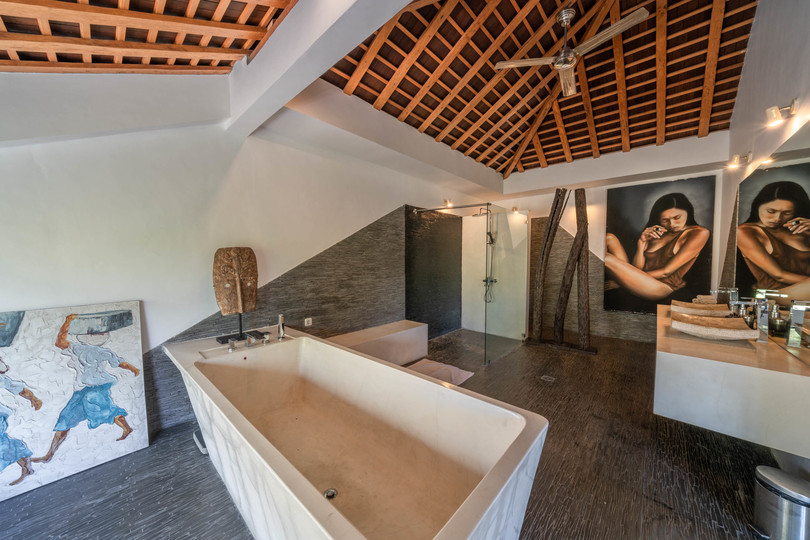 Luxury 4-Bedroom Getaway Near Double Six Beach, Bali Villa 2116