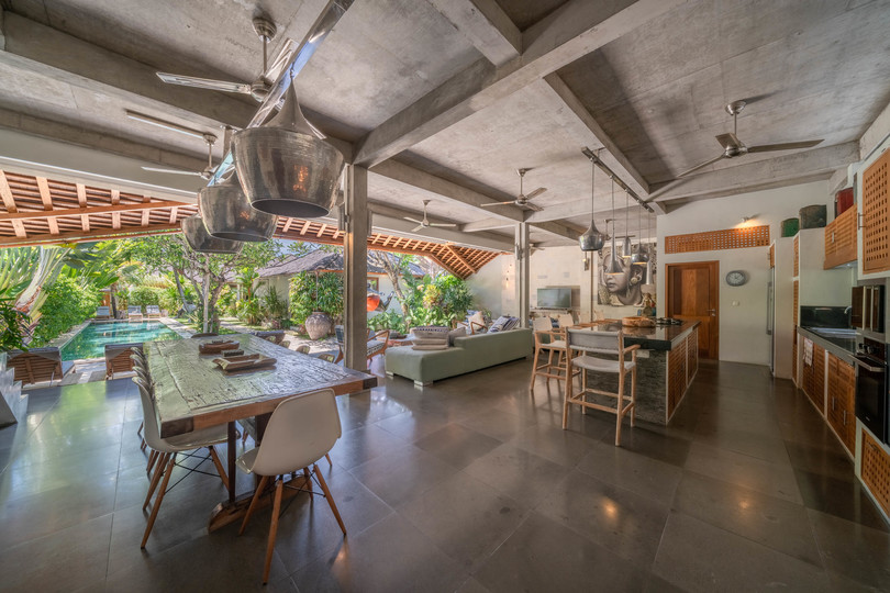 Luxury 4-Bedroom Getaway Near Double Six Beach, Bali Villa 2116