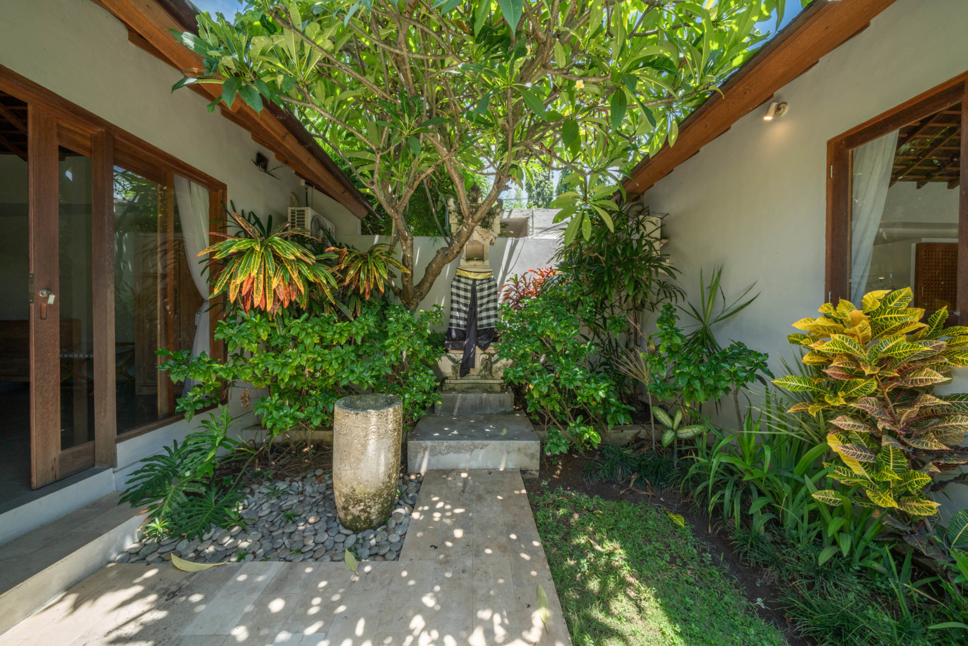 Luxury 4-Bedroom Getaway Near Double Six Beach, Bali Villa 2116