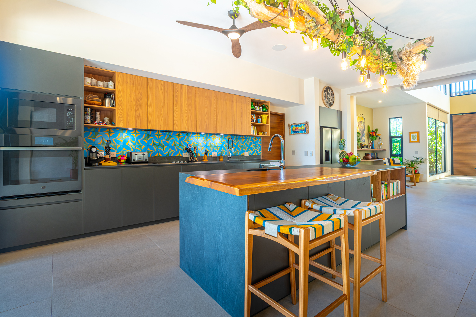 5 Star Villa Assinie – Sophisticated Beachfront Luxury