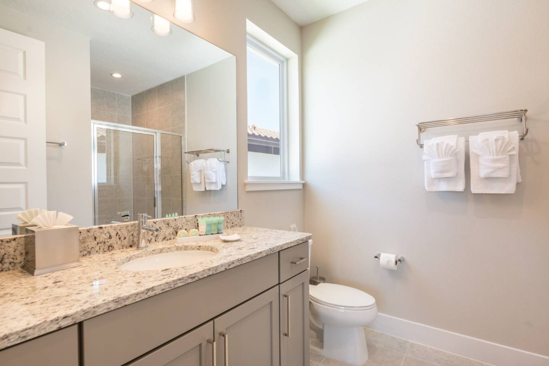 5 Star Villa Aurelius – A Golden Grand Residence