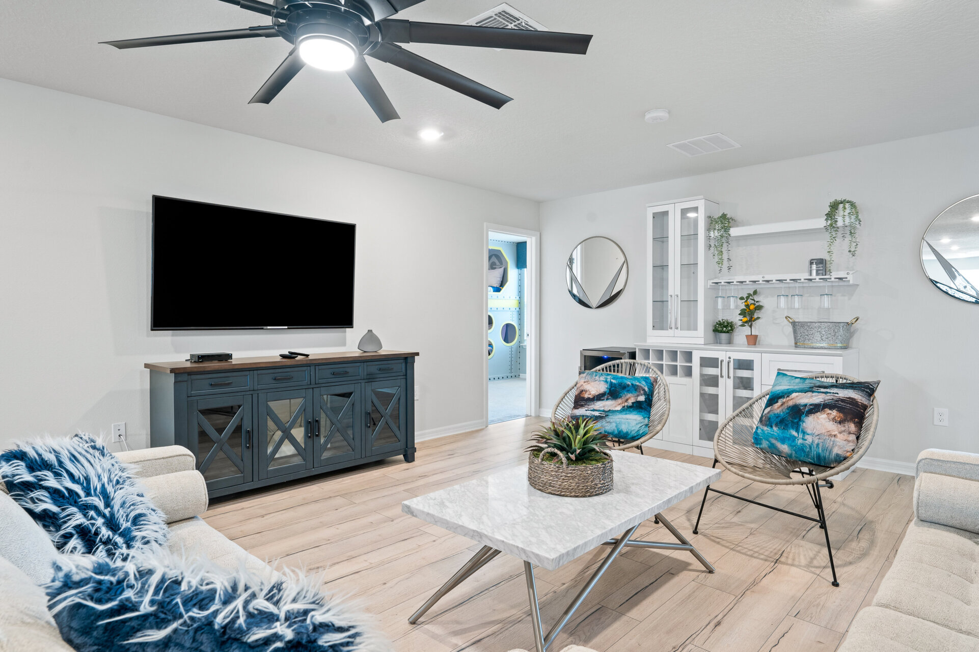 Luxury Contemporary Style Villa on Windsor Island Resort , Orlando Villa 5810