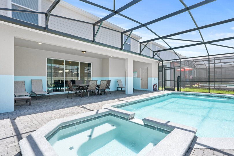 Luxury Contemporary Style Villa on Windsor Island Resort , Orlando Villa 5810