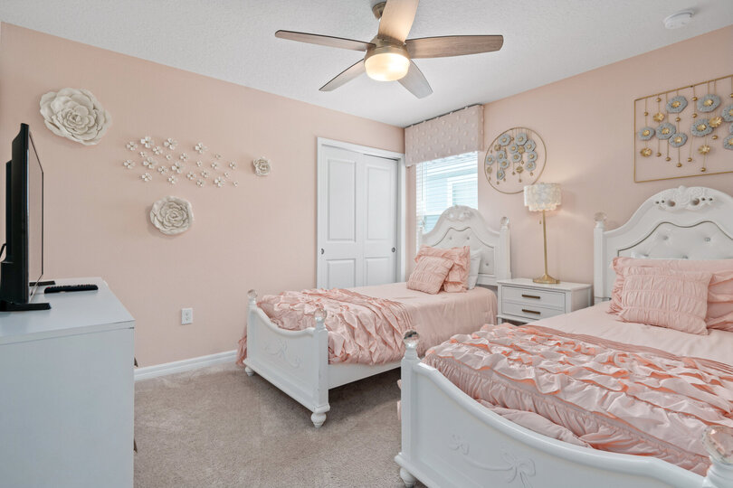 Luxury Contemporary Style Villa on Windsor Island Resort , Orlando Villa 5810