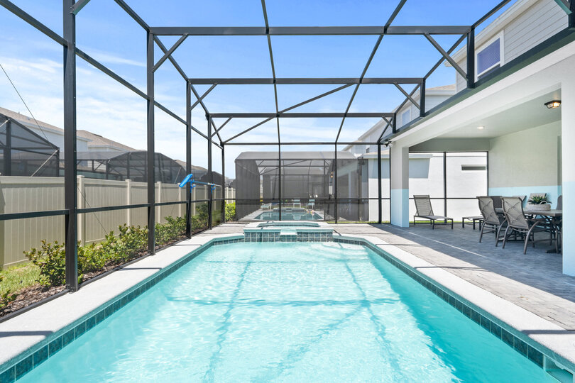 Luxury Contemporary Style Villa on Windsor Island Resort , Orlando Villa 5810