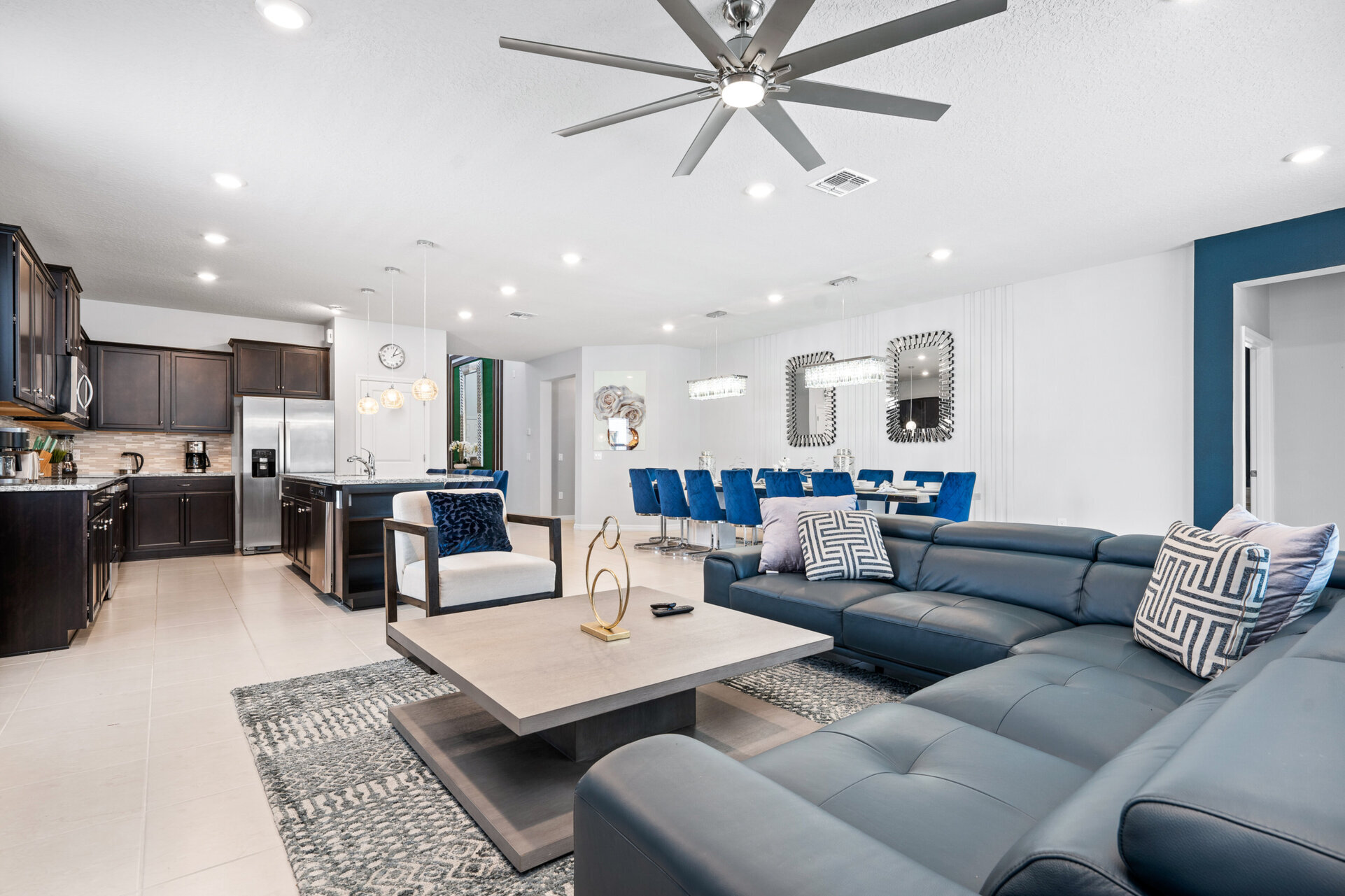 Luxury Contemporary Style Villa on Windsor Island Resort , Orlando Villa 5810