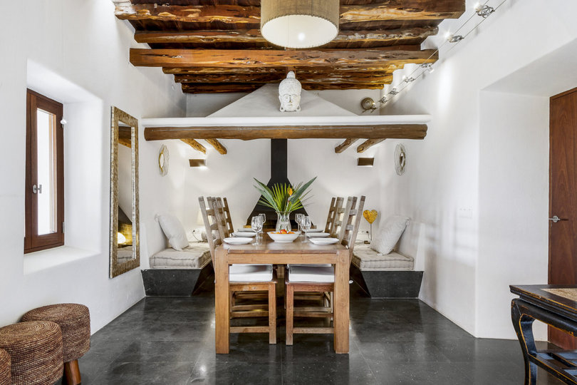 5 Star Villa Cel Blau – Luxurious Rural Hideaway
