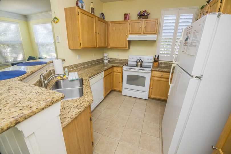 Luxury Condo with Fantastic Private Pool on Runaway Beach Club, Florida Condo 5978