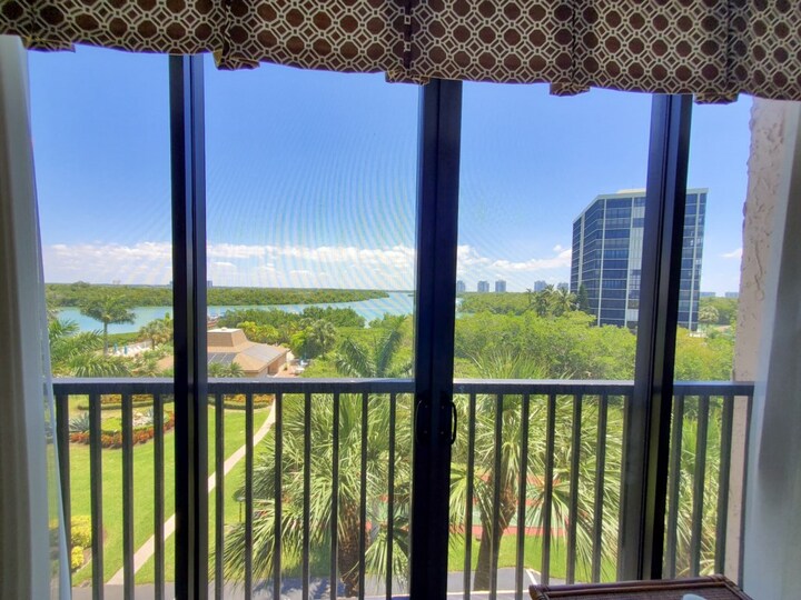 The Ultimate 2 Bedroom Condo on Sea Isles, Florida Condo 5947