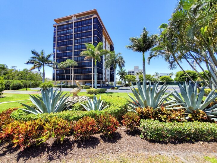 The Ultimate 2 Bedroom Condo on Sea Isles, Florida Condo 5947