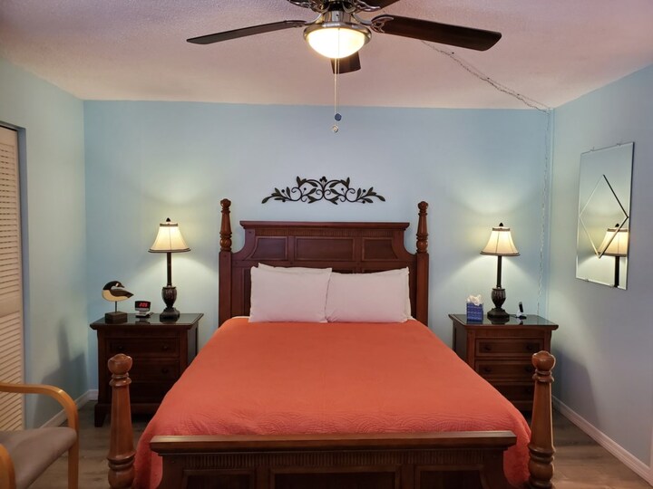 Exclusive Condo in One of most Prestigious Resorts, Bonita Beach, Florida Condo 5949