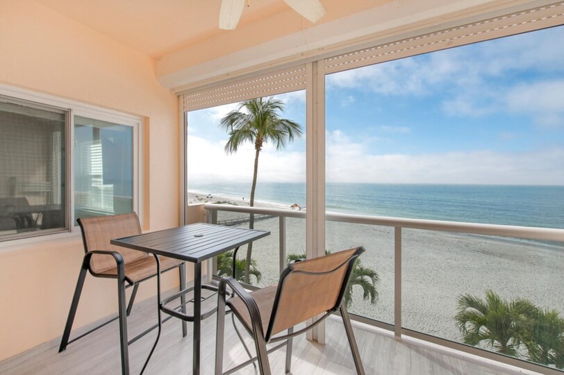 5 Star Condo in one of the most Prestigious Areas in Leonardo Arms, Florida Condo 5950