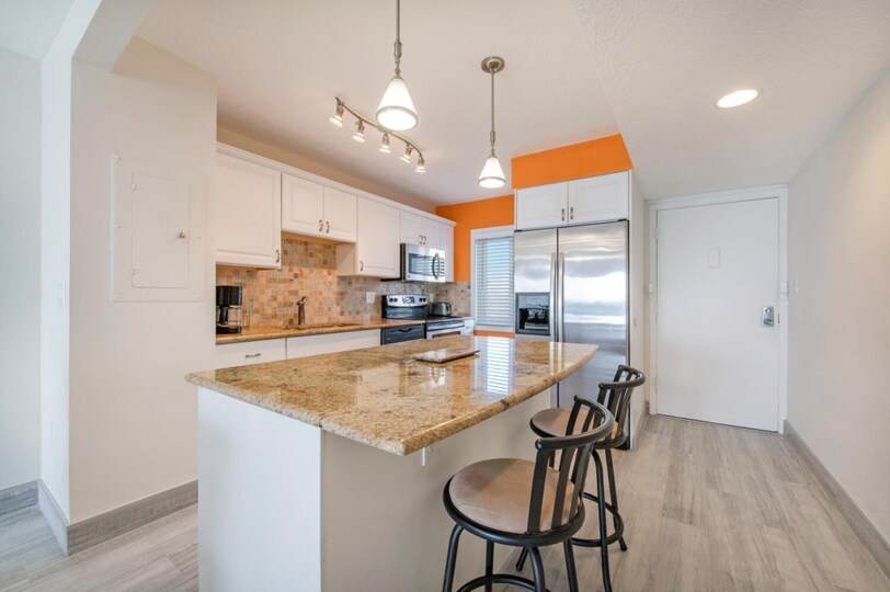 5 Star Condo in one of the most Prestigious Areas in Leonardo Arms, Florida Condo 5950