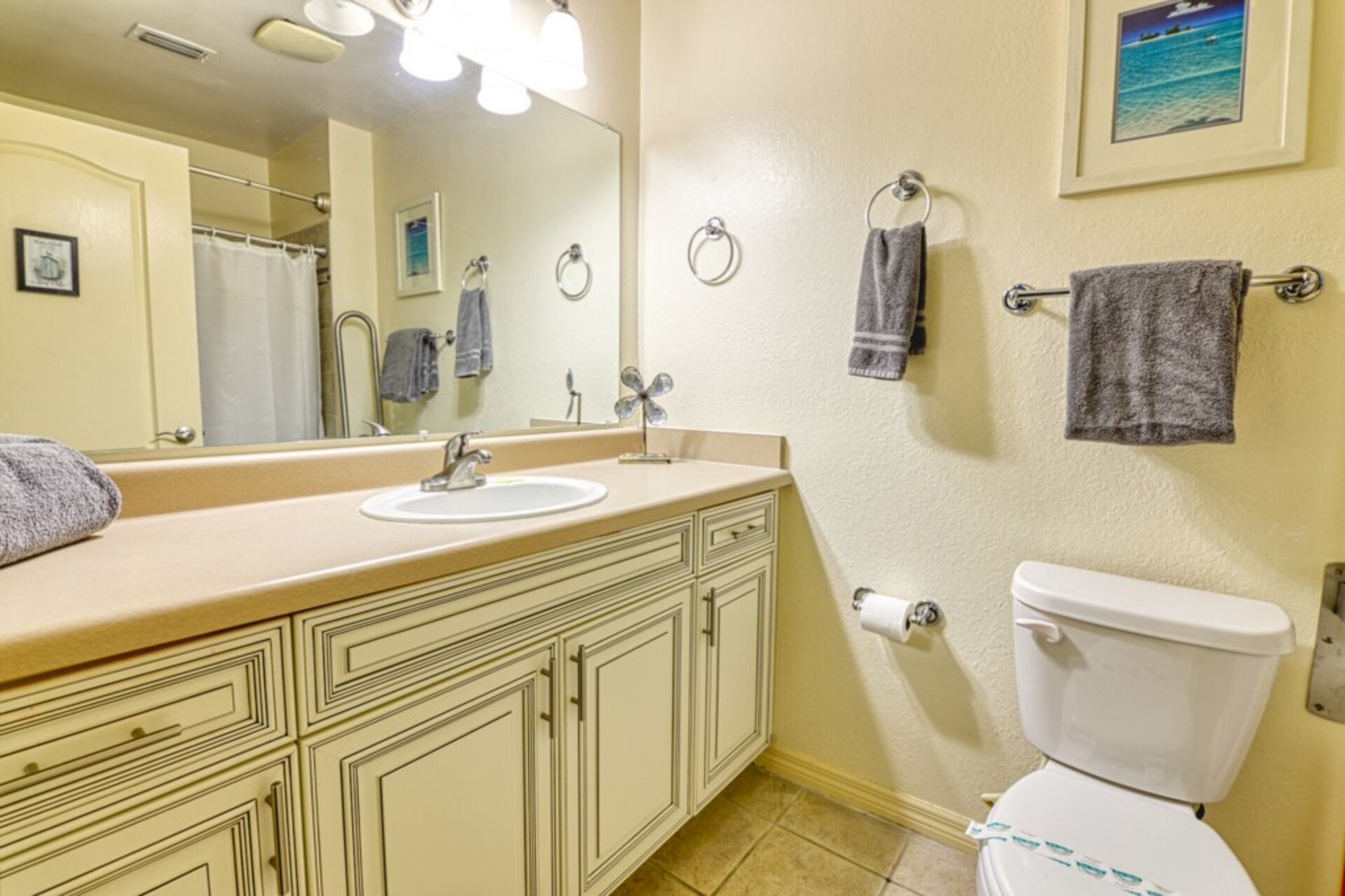 5 Star Condo in one of the most Prestigious Areas in Runaway Beach Club, Florida Condo 5983