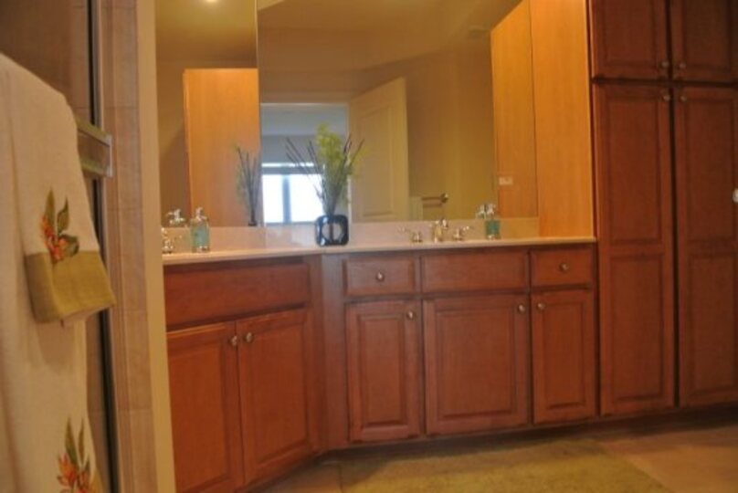 The Ultimate 2 Bedroom Condo on Waterside at Bay Beach, Florida Condo 5959