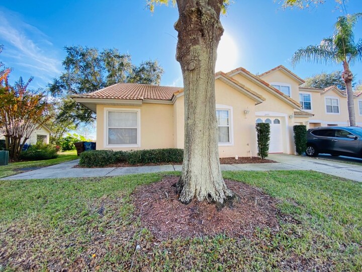 Luxury Contemporary Style Villa on The Abbey at West Haven, Florida Villa 5992
