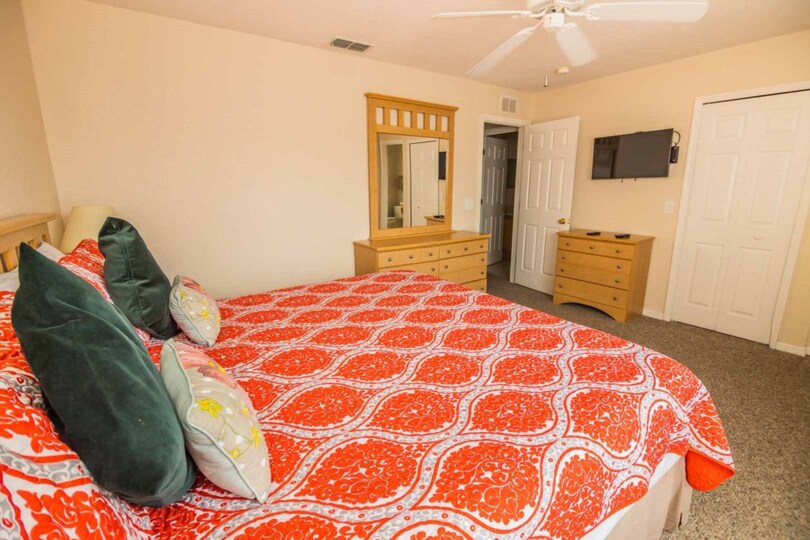 5 Star Townhouse in one of the most Prestigious Areas in Regal Palms Resort, Florida Townhouse 4070