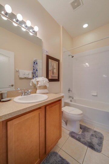 Luxury Contemporary Style Villa on The Abbey at West Haven, Florida Villa 6069