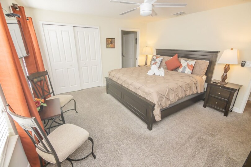 Luxury Townhome with Fantastic Private Pool on Storey Lake Resort, Florida Townhome 6074