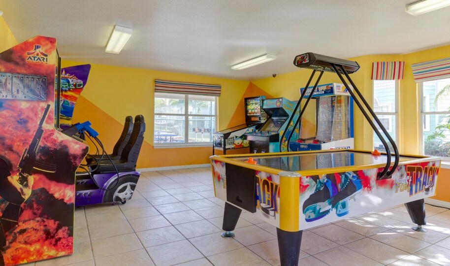 Exclusive Holiday Condo on Villas at Island Club, minutes from Disney, Florida Condo 6082