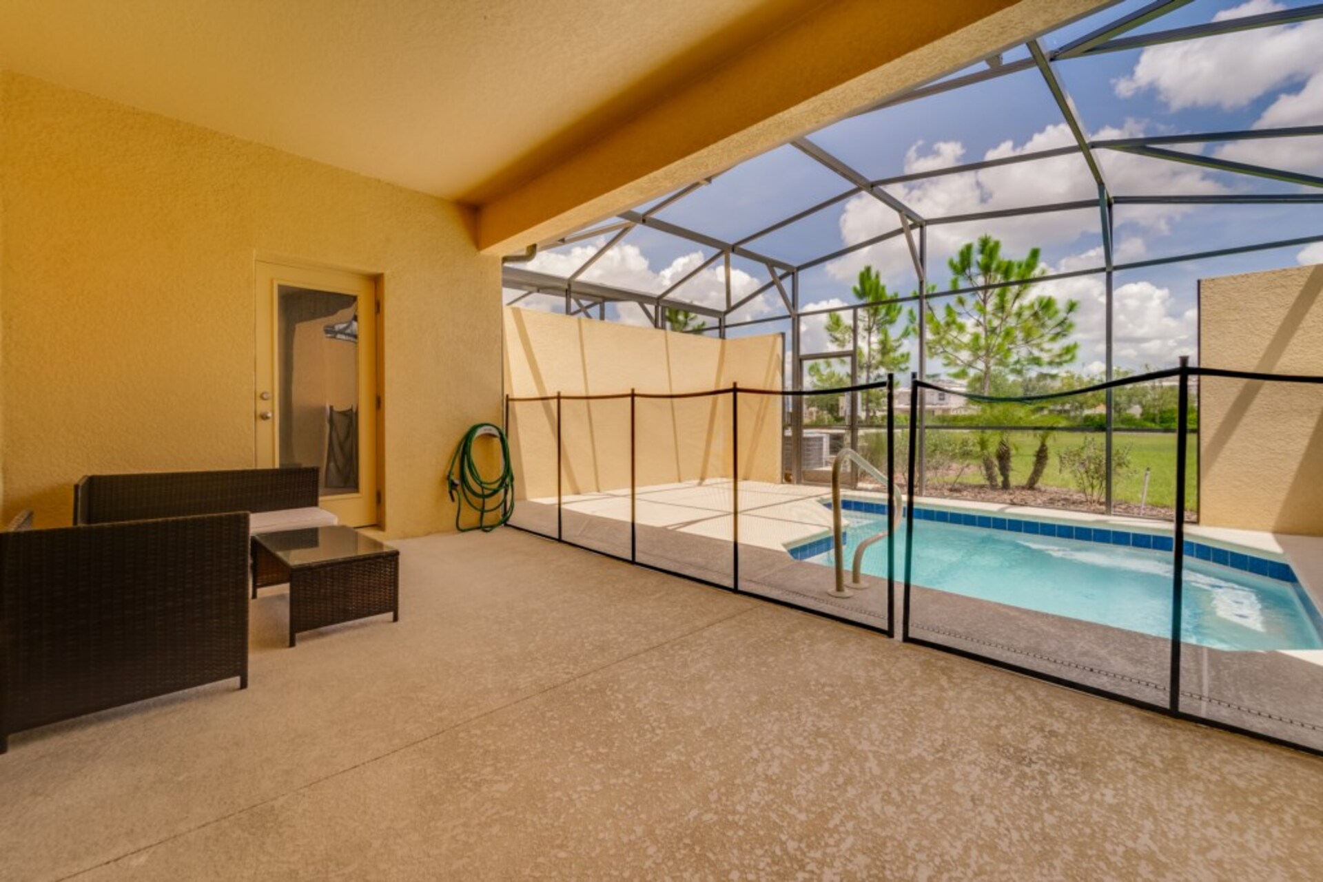 Exclusive Holiday Townhome on Solterra Resort, minutes from Disney, Florida Townhome 6083