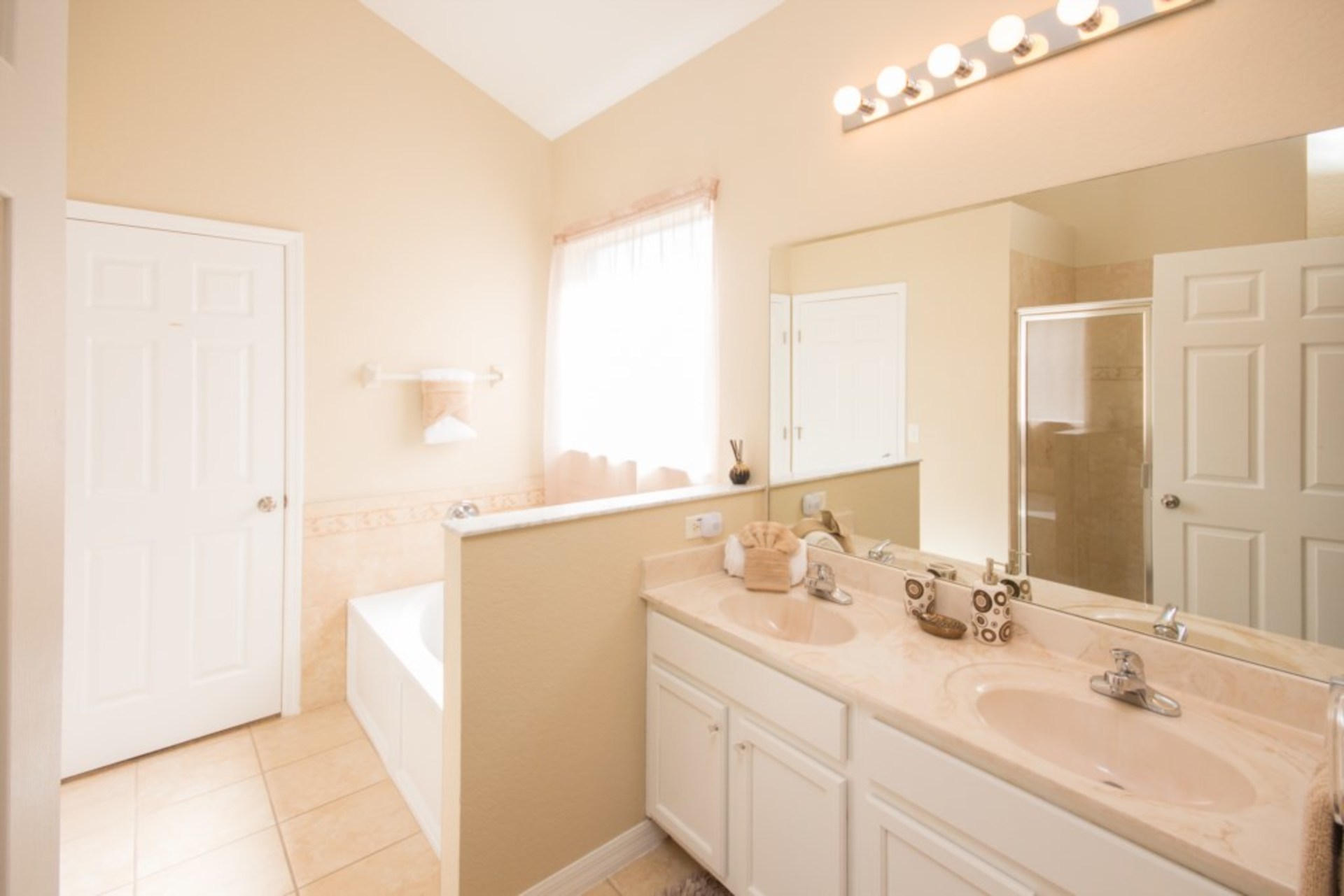 Luxury Villa with Fantastic Private Pool on The Abbey at West Haven, Florida Villa 6138