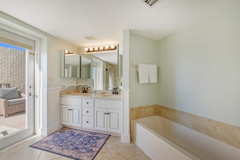 Exclusive Condo in One of most Prestigious Resorts, Santa Maria Harbor Resort, Florida Condo 5942