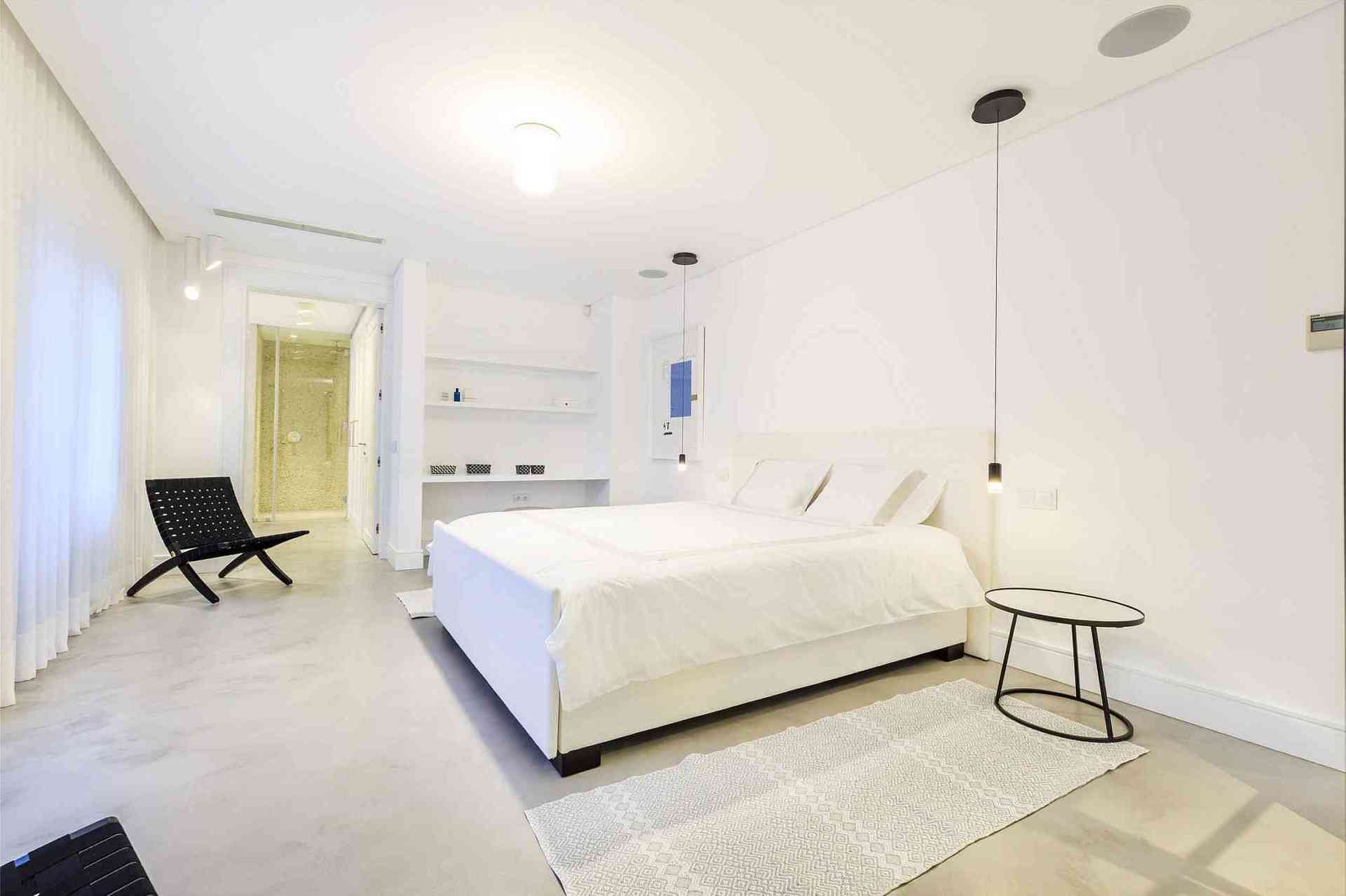 5 Star Villa Magnolia – Luxury Lakefront Retreat