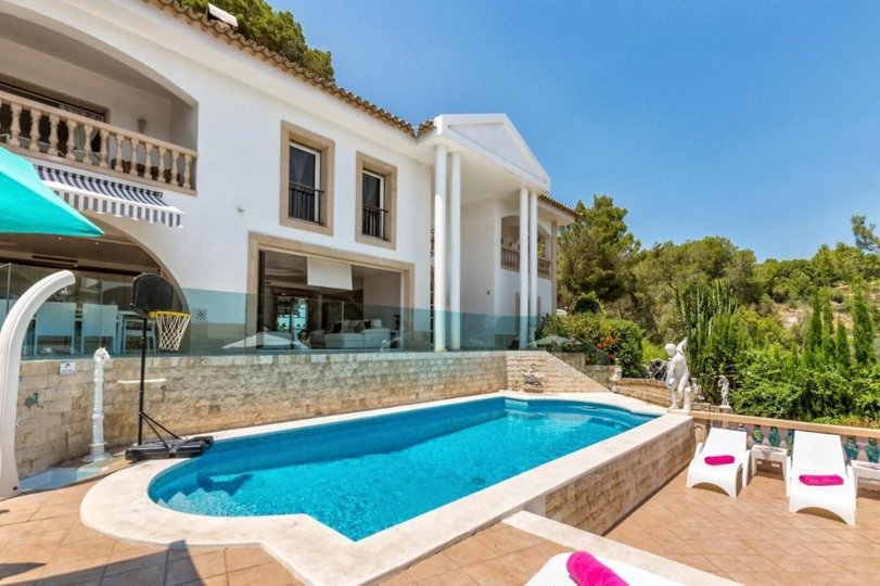 5 Star Villa Vista Blava – Luxury Sea View Retreat