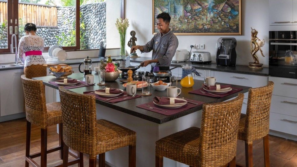 Lovely 7 Bedroom Villa With Spa & Pool , Bali Villa 2137