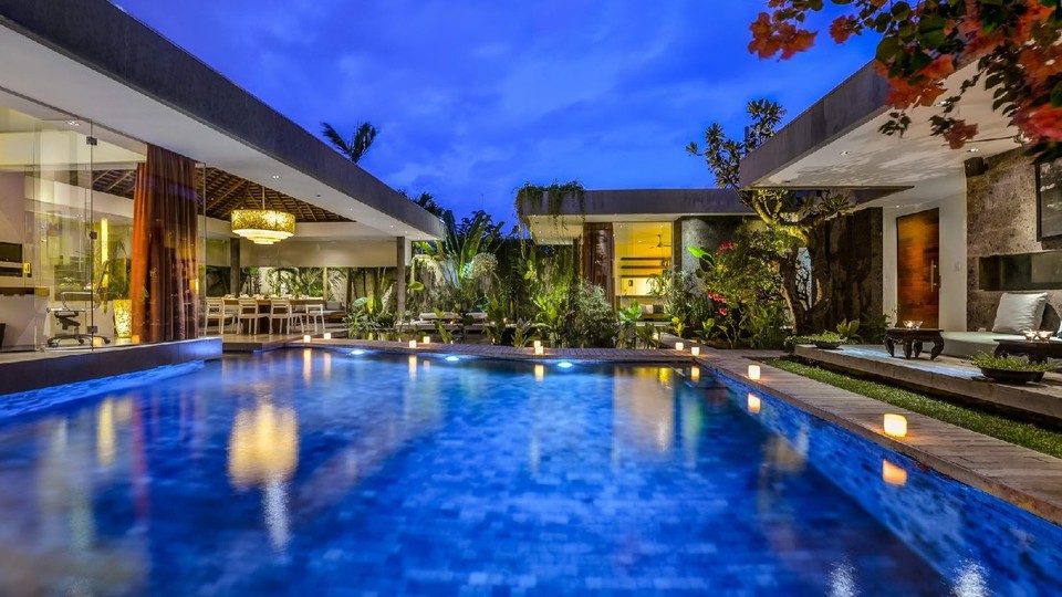 Beautiful Villa with Private Pool & Sunny Environment, Bali Villa 2138