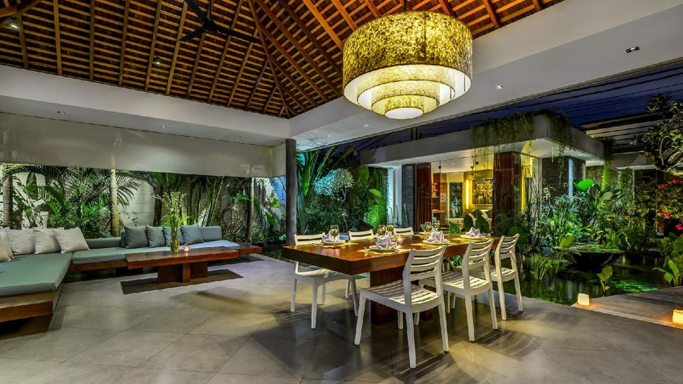Beautiful Villa with Private Pool & Sunny Environment, Bali Villa 2138