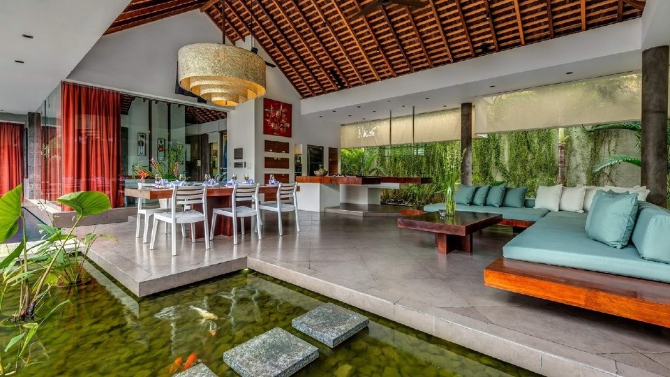 Beautiful Villa with Private Pool & Sunny Environment, Bali Villa 2138