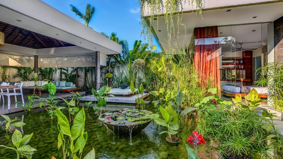 Beautiful Villa with Private Pool & Sunny Environment, Bali Villa 2138